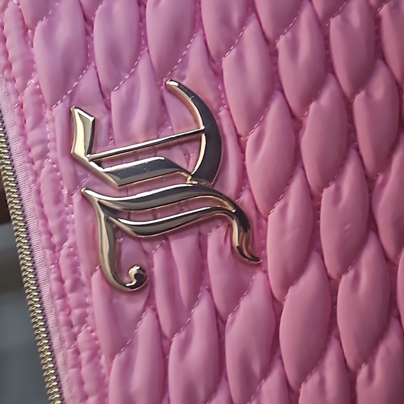 Juicy Couture Handbags - NWT Juicy Couture Travel Cosmetics Pouch